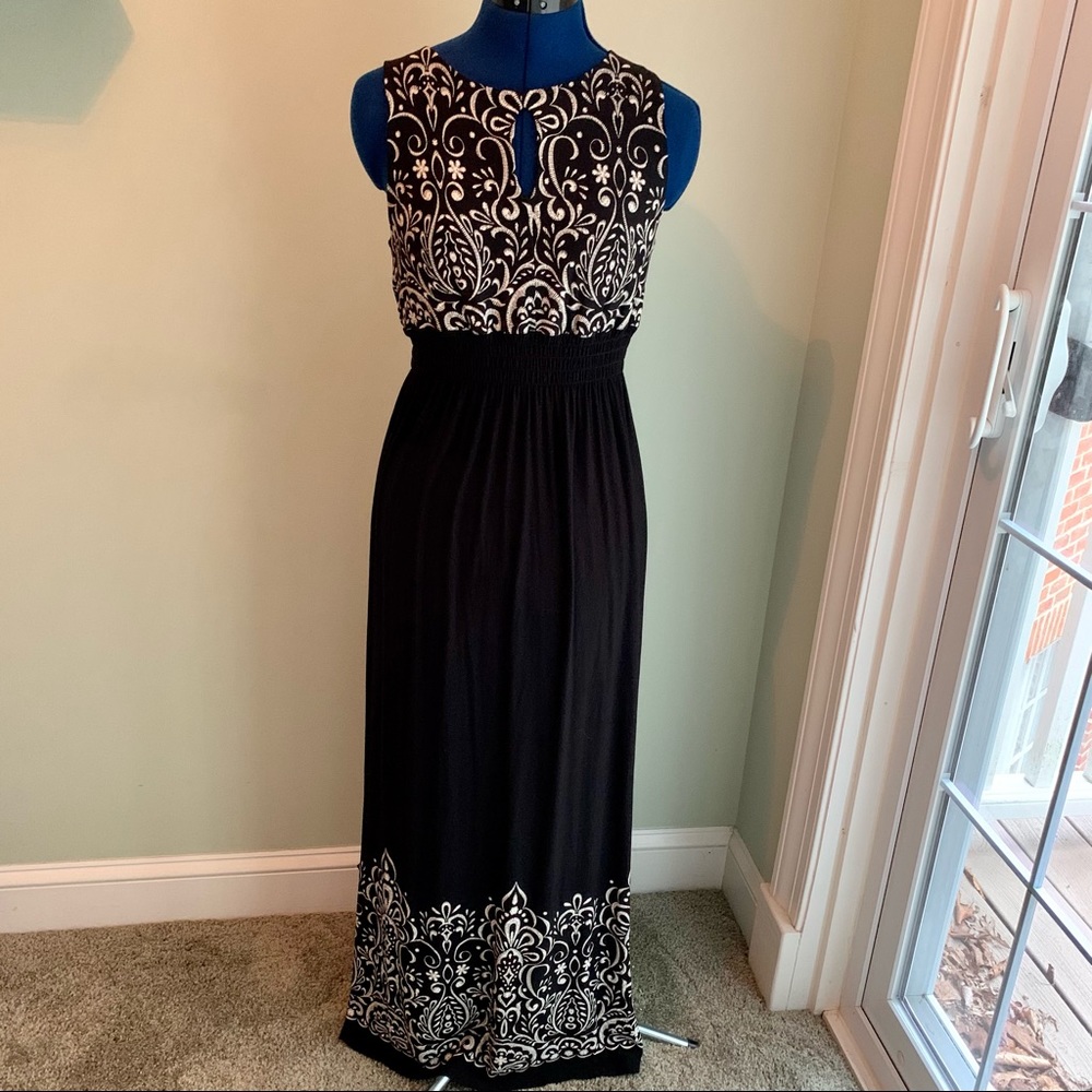 Soma black and white maxi dress